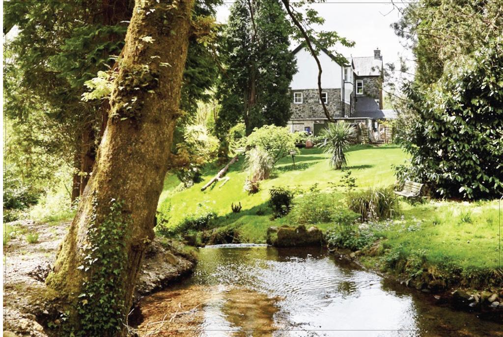 Afon Rhaiadr Country House Hotel Dolgellau Exterior foto